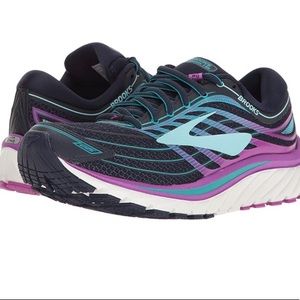 WOMENS BROOKS GLYCERIN 15’s